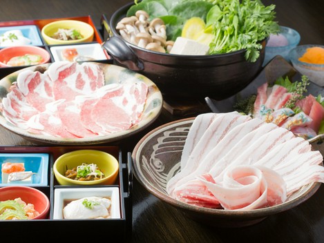 アグー豚の美味しさを堪能できる『金城アグーと島野菜のしゃぶしゃぶ鍋コース』