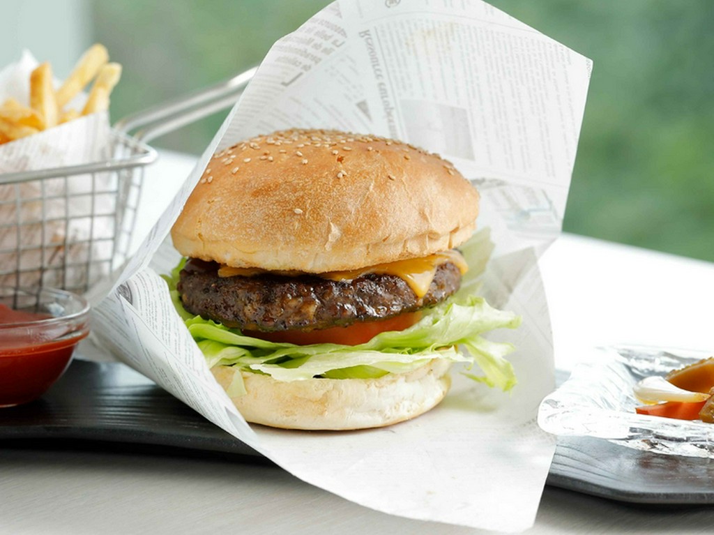 沖縄県産 和牛のハンバーガー