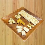 大（23cm）：980円／小（19cm）：690円