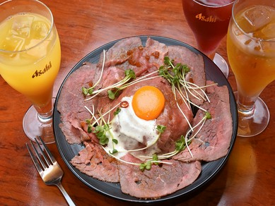 自慢のローストビーフ丼