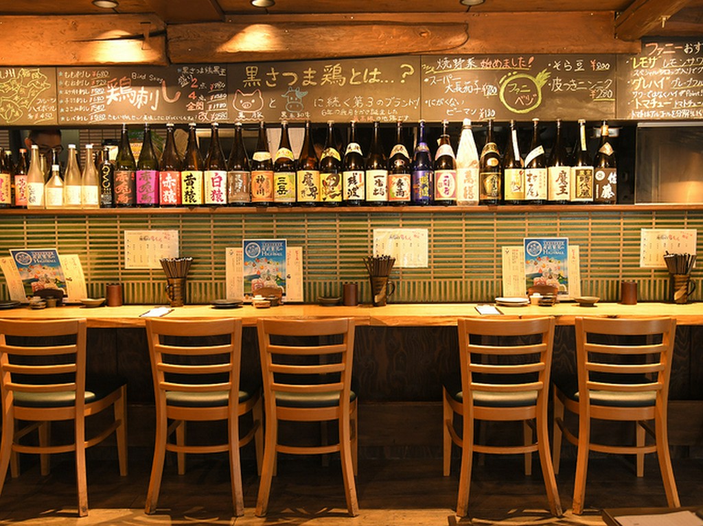 遊び心あふれる演出。カウンター席限定の、特別な料理も用意