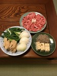 八寸、お造り、すき焼き、穴子茶漬けor 海苔茶漬、
梅茶漬けor 白ご飯
水物
