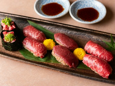 新鮮な桜肉を寿司で味わえる、贅沢さが魅力『寿司盛合せ　四種』