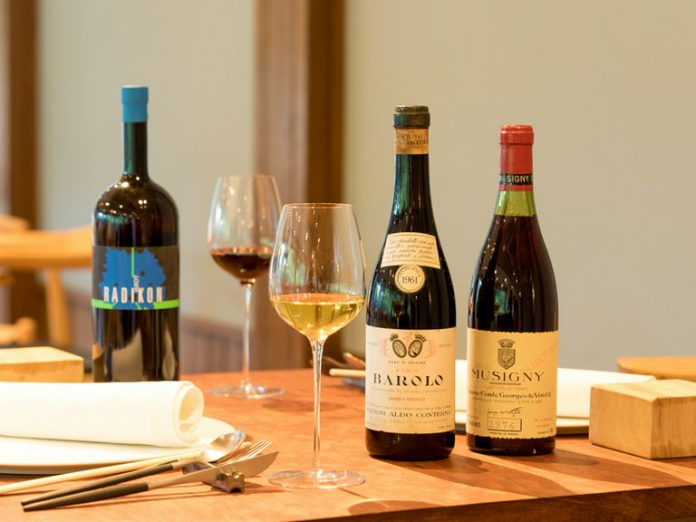 400〜500種類のワインから提案される1本