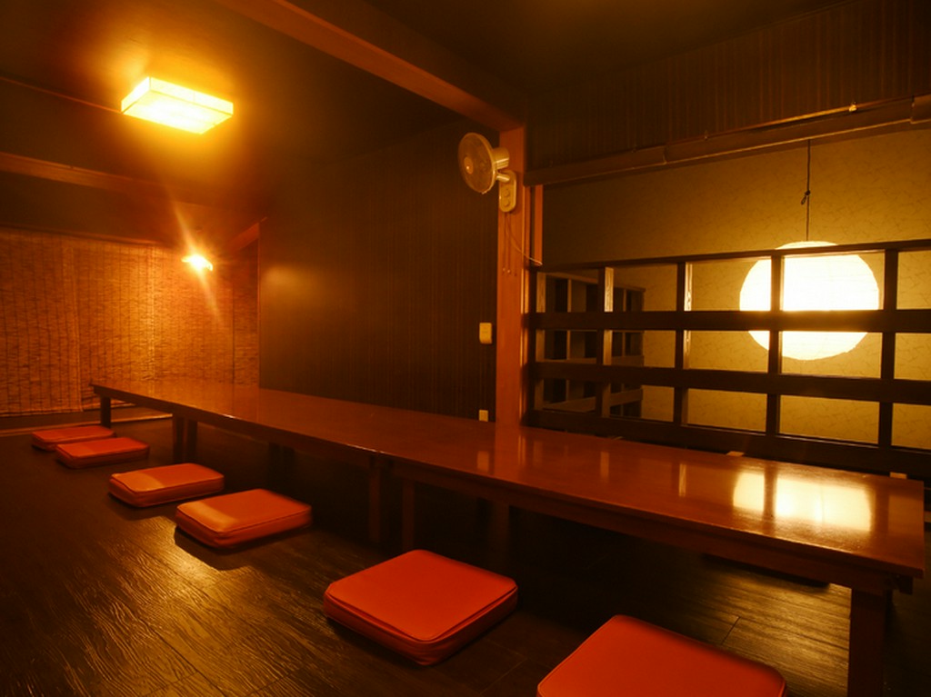 最大20名まで利用OK。2階の座敷個室は宴会や接待におすすめ