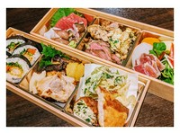 店内メニューテイクアウト受付中！
詳細は気軽にお問い合わせください！