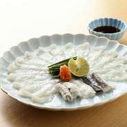 ・ゆびき（てっぴ）
・てっさ（大）
・フグ唐揚げ
・てっちり（アラ身3切）鍋野菜
・雑炊
・デザート