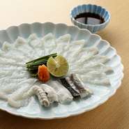 ・ゆびき（てっぴ）
・てっさ（大）
・フグ唐揚げ
・焼きフグ（皮1・アラ身2切）
・てっちり（アラ身3切）
・雑炊
・デザート