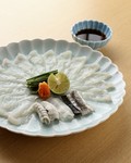 ・ゆびき（てっぴ）
・てっさ（大）
・フグ唐揚げ
・焼きフグ（皮1・アラ身2切）
・てっちり（アラ身3切）
・雑炊
・デザート