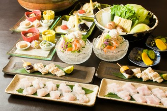 祇園なか花自慢の「はも料理」。はも落とし、はもしゃぶしゃぶ　など鱧尽くしの贅沢なコース料理をご用意。