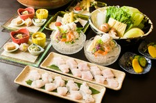 祇園なか花自慢の「はも料理」。はも落とし、はもしゃぶしゃぶ　など鱧尽くしの贅沢なコース料理をご用意。