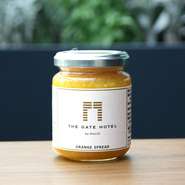 朝食でスタッフが手絞りで提供している『フレッシュオレンジジュース』は不動の人気を誇ります。
搾り終わった皮からジャムを作り、朝食のラインナップへ追加。