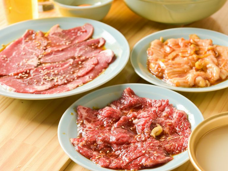 店自慢のホルモンは、臭みがなく、バリエーションが豊富