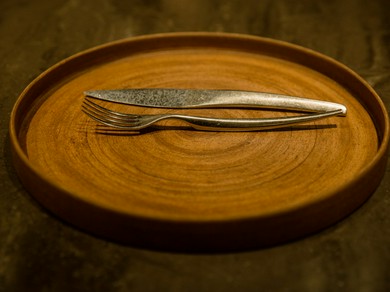 有名シェフにもファンが多い陶芸家による特注ステーキ皿