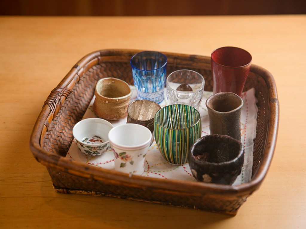 100種以上のなかからゲストが好みをセレクトできるお猪口