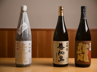 食材と喧嘩しない、スムーズな飲み口の日本酒を厳選