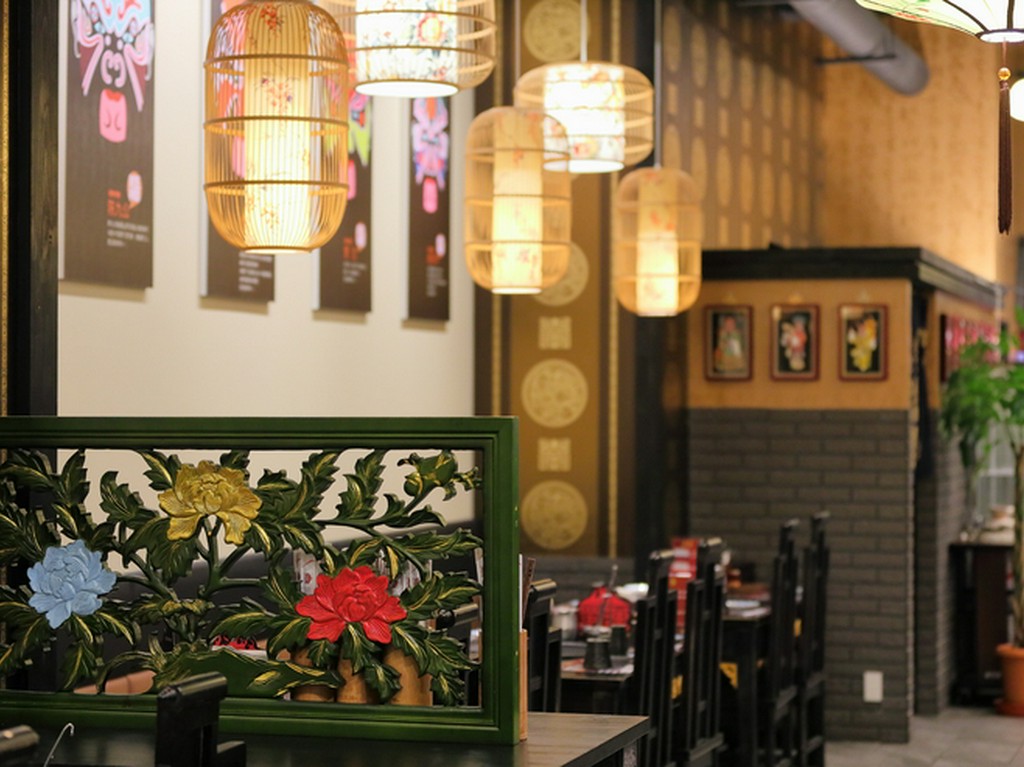 異国の雰囲気漂う店内は、デートにもオススメ