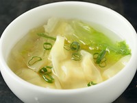 鶏スープワンタン