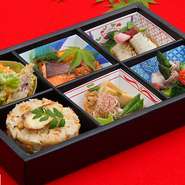 【6枡】　3,000円（税込）

  ■八寸　和牛のしぐれ煮 / 出し巻玉子 / 焼魚
  ■揚物　海老あられ揚 / 季節のかき揚
  ■酢物　鱧ざく / 打ち胡瓜 / 土佐酢
  ■煮物　五目ひろうす / 県産筍 / 若芽 / 菜の花
  ■一品　郷ポーク野菜巻き / 胡麻ポン酢
  ■食事　本日の御飯