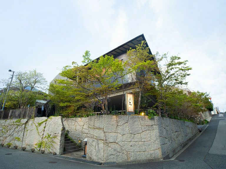 閑静な住宅街に佇む一軒家レストラン