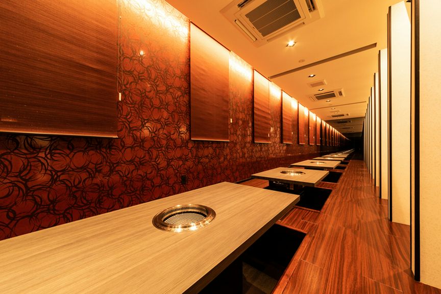 掘りごたつの半個室、完全個室あり