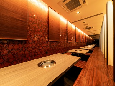 掘りごたつの半個室、完全個室あり