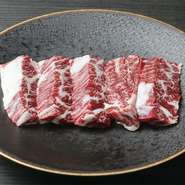 焼肉通の大好物。ザックリとした独特の噛み応えが秀逸。味も特別に濃い。 