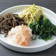 全種類、仕込みから全て手作り。凝縮された野菜の味が生きています。お肉の背徳感、やや軽減。