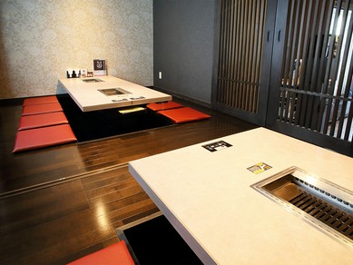 周りに気兼ねなく、プライベートな時間を楽しめる半個室