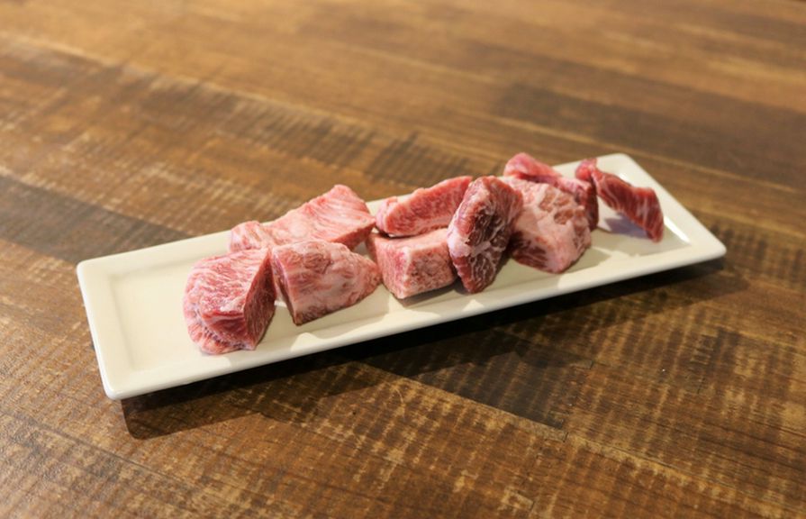 入荷した時に巡り合わせたらラッキー!希少部位『こめかみ』