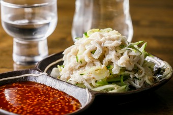 手間ひまかけたこだわりの白い『和牛　センマイ刺し』