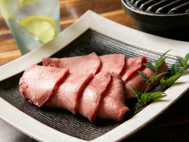 落ち着いた大人の雰囲気で二人の時間を