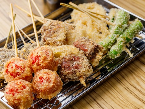 名物！「串カツ盛り合わせ」