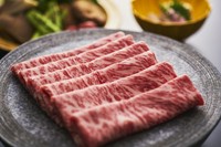 （赤身）4600円／（相盛）5700円／（サーロイン）6800円