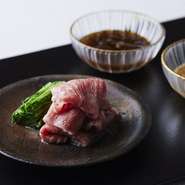 メインは上州和牛を使用したしゃぶしゃぶ又はすき焼きをお選びいただけます。