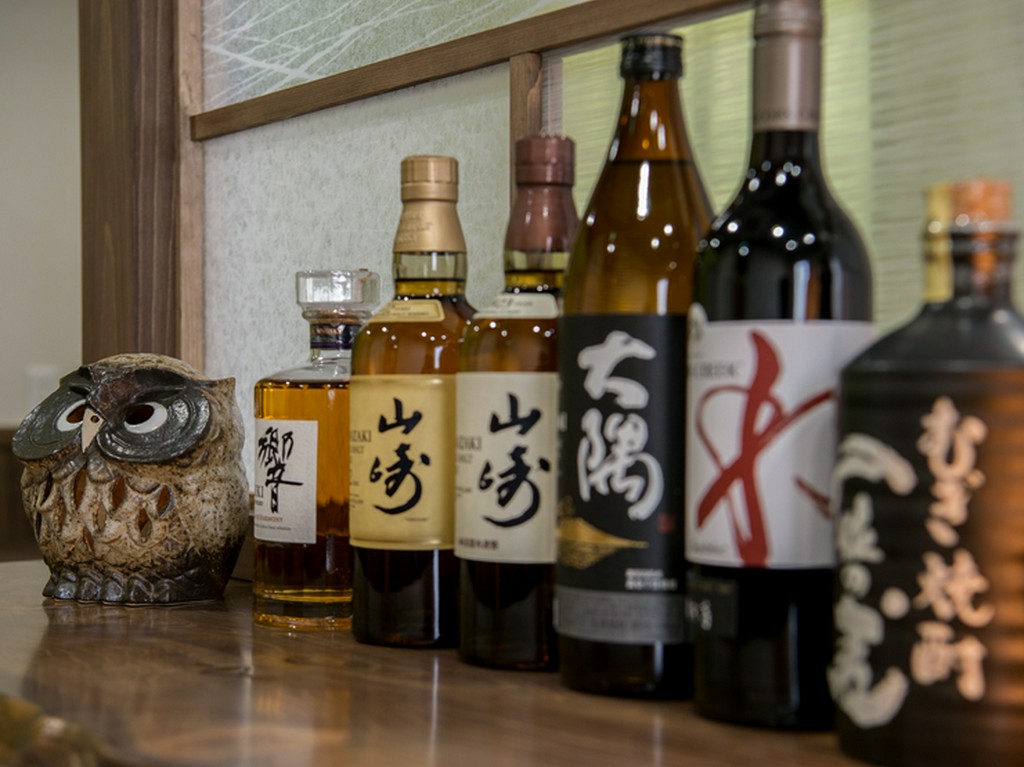 和酒・洋酒充実。じっくりと楽しめる
