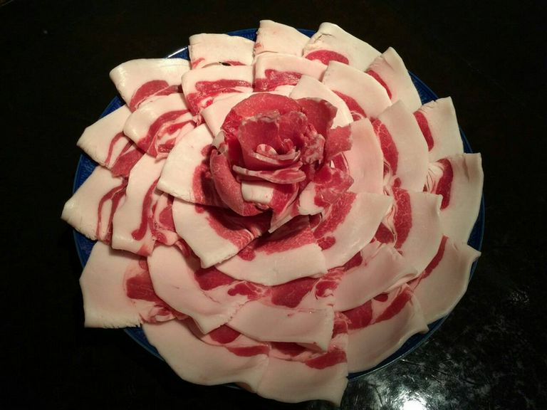 猪肉による華やかな逸品『猪鍋』