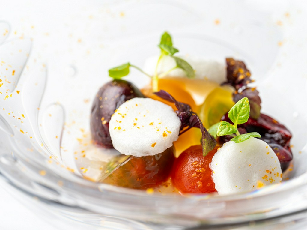 チェリートマトのマリネとアメリカンチェリー