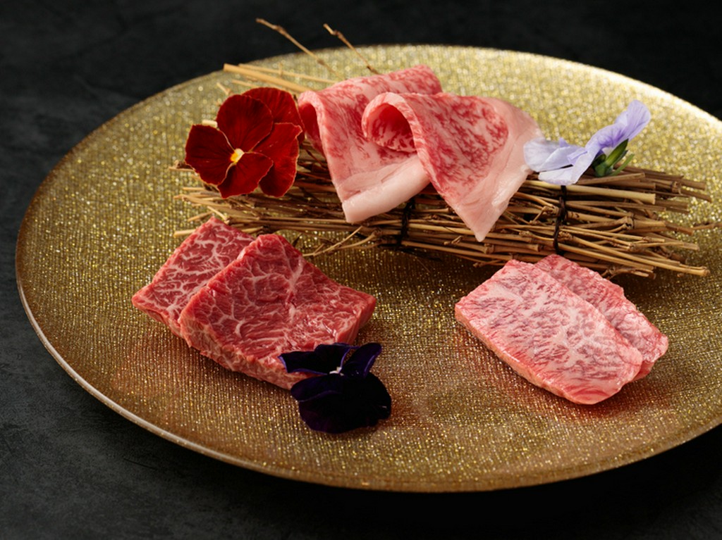 山形の「天童牛」や兵庫の「神戸牛」など、A5黒毛和牛に頬が緩む