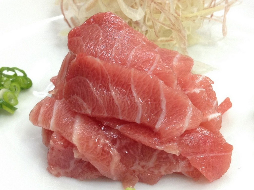 天然の本鮪を鮪問屋より入荷『鮪のお造り』