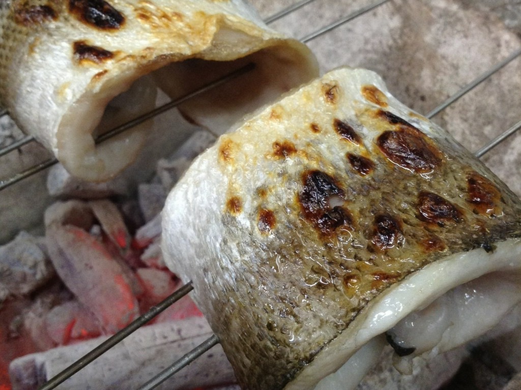 季節の魚を炭火で香ばしく。『焼き物』