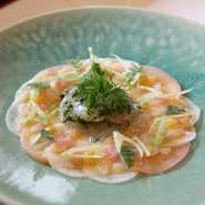 ハーブの香りを添えて。初夏の一皿！！