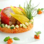 クスクスのサラダ添え　サフランの香り