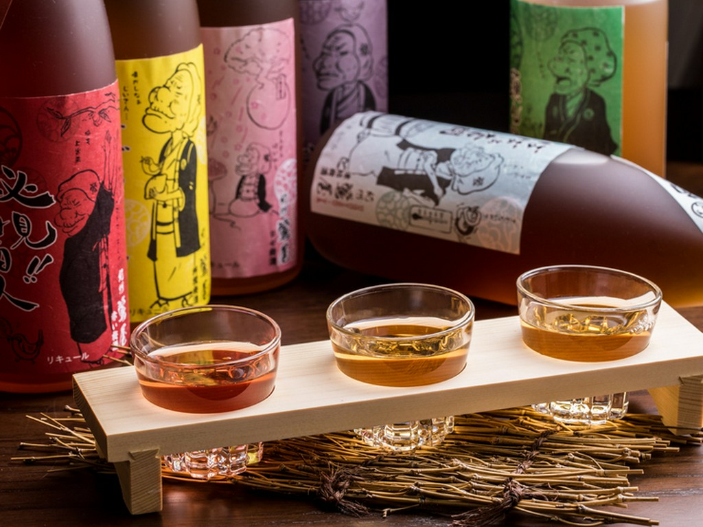 本場紀州の梅でつくられる紀州の【鶯屋】の梅酒