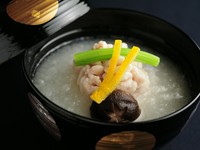 贅沢食材をふんだんに使用した特別コース。記念日や特別な日にお薦めです。