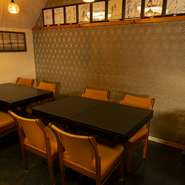 空気清浄機付きの喫煙室あり。子供連れにも喫煙者にも配慮