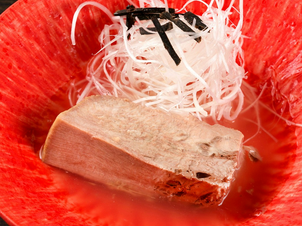 牛タンの塩煮込み