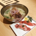 ●冷やし牛骨ラーメン
●タテバラ炙り寿司二貫
※麺大盛＋150円