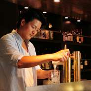 気軽に訪れて、ゆったりと過ごしてもらいたいと、あたたかなもてなしを心がけているのだそう。リーズナブルに上質な焼肉を堪能できる居心地のよい穴場店でありたいという想いで、ゲストを出迎えています。