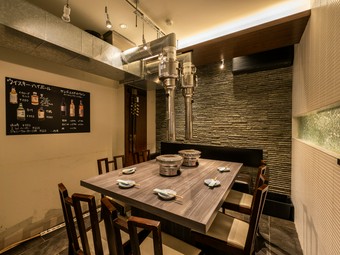 気の合う仲間と七輪を囲む、アットホームな焼肉宴会はいかが